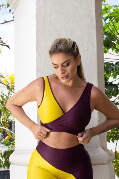 Yellow & Black Energy Women Workout Set - Image 4