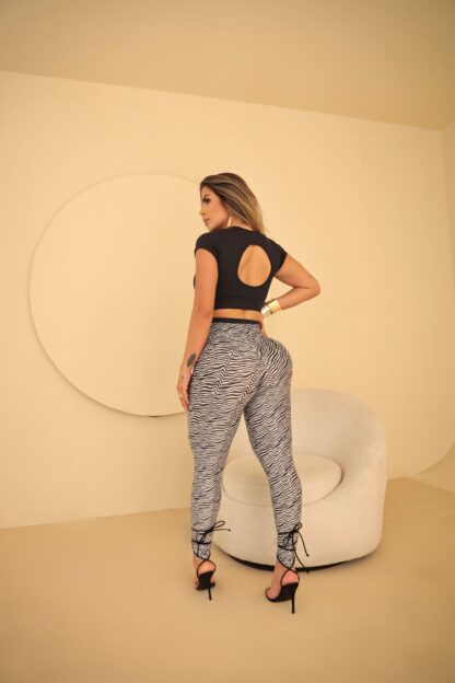 Cirrê Zebra Print Workout Set - Image 6