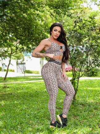 Cutty Top and Rope Weft Leggings Workout Set