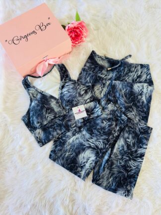 Blue and White Winter Skin Workout Set