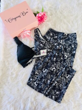 Urban Graffiti Black and White Workout Set